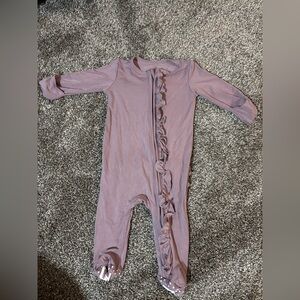 Caden Lane Solid Dusty Purple Bamboo Zipper Ruffle Footie ￼